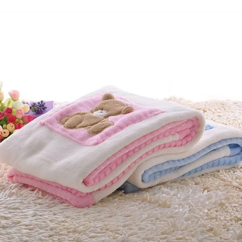 Couverture en polaire bebe